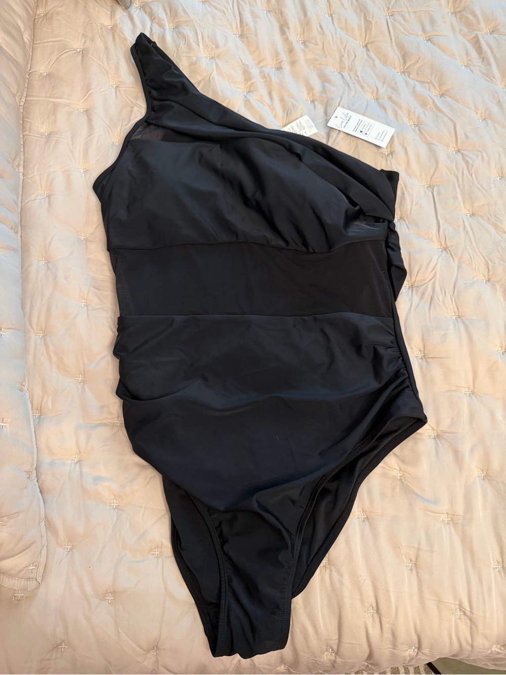 Cupshe Black One-Shoulder Swimsuit